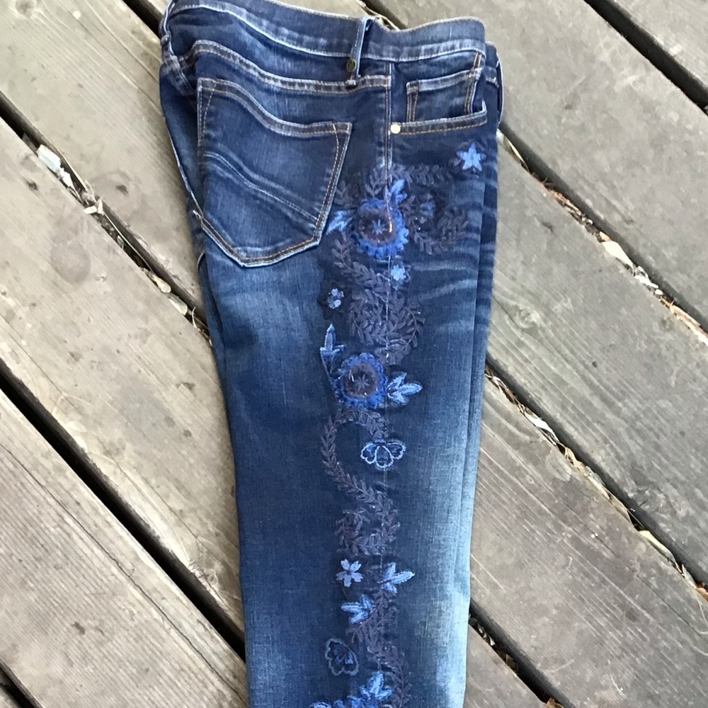 Driftwood Marilyn embroidered jeans